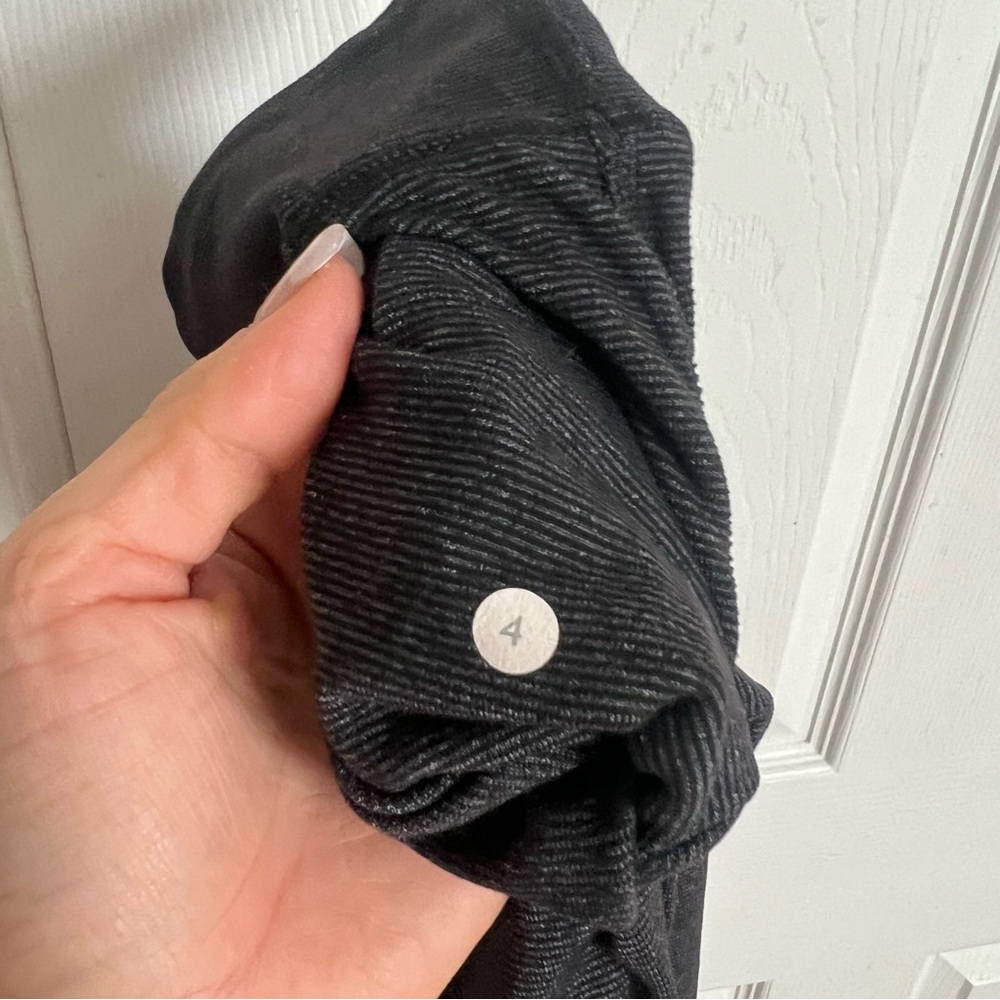 Lululemon | Skinny Will Pant Full-On Luon Grey Drawstring Pocket 4 - Picture 6 of 8